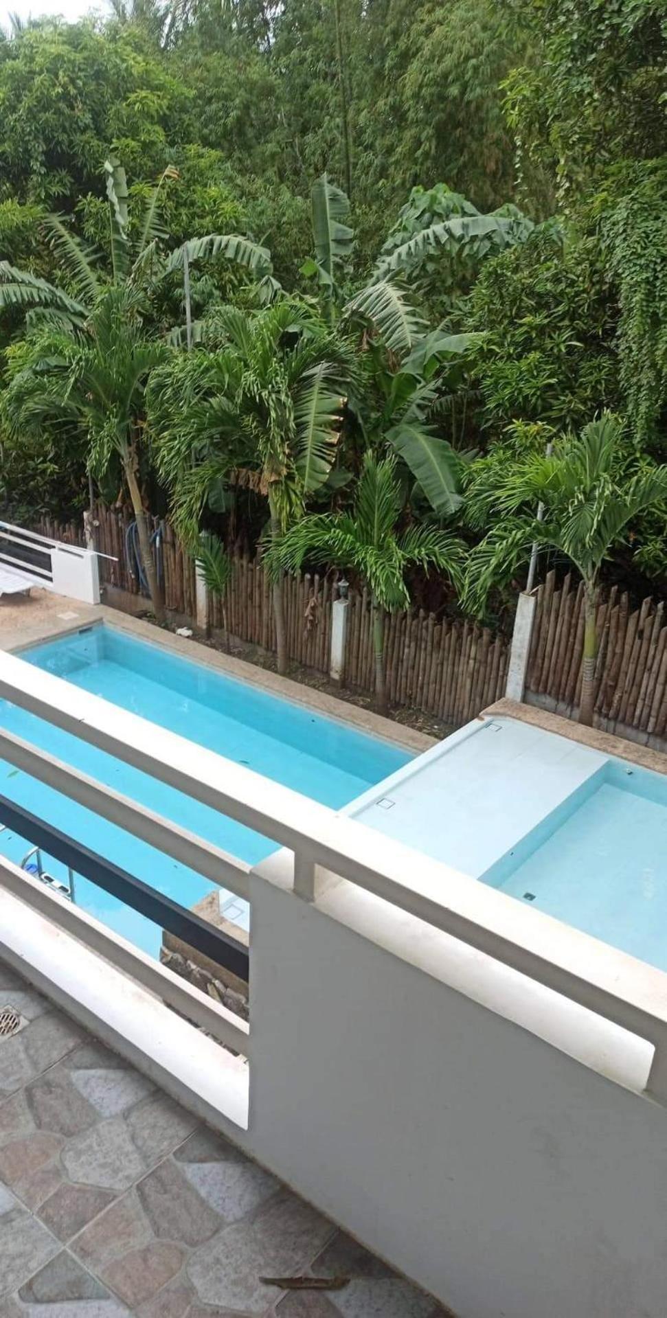 Jalyn'S Resort Sabang Puerto Galera Bilik gambar