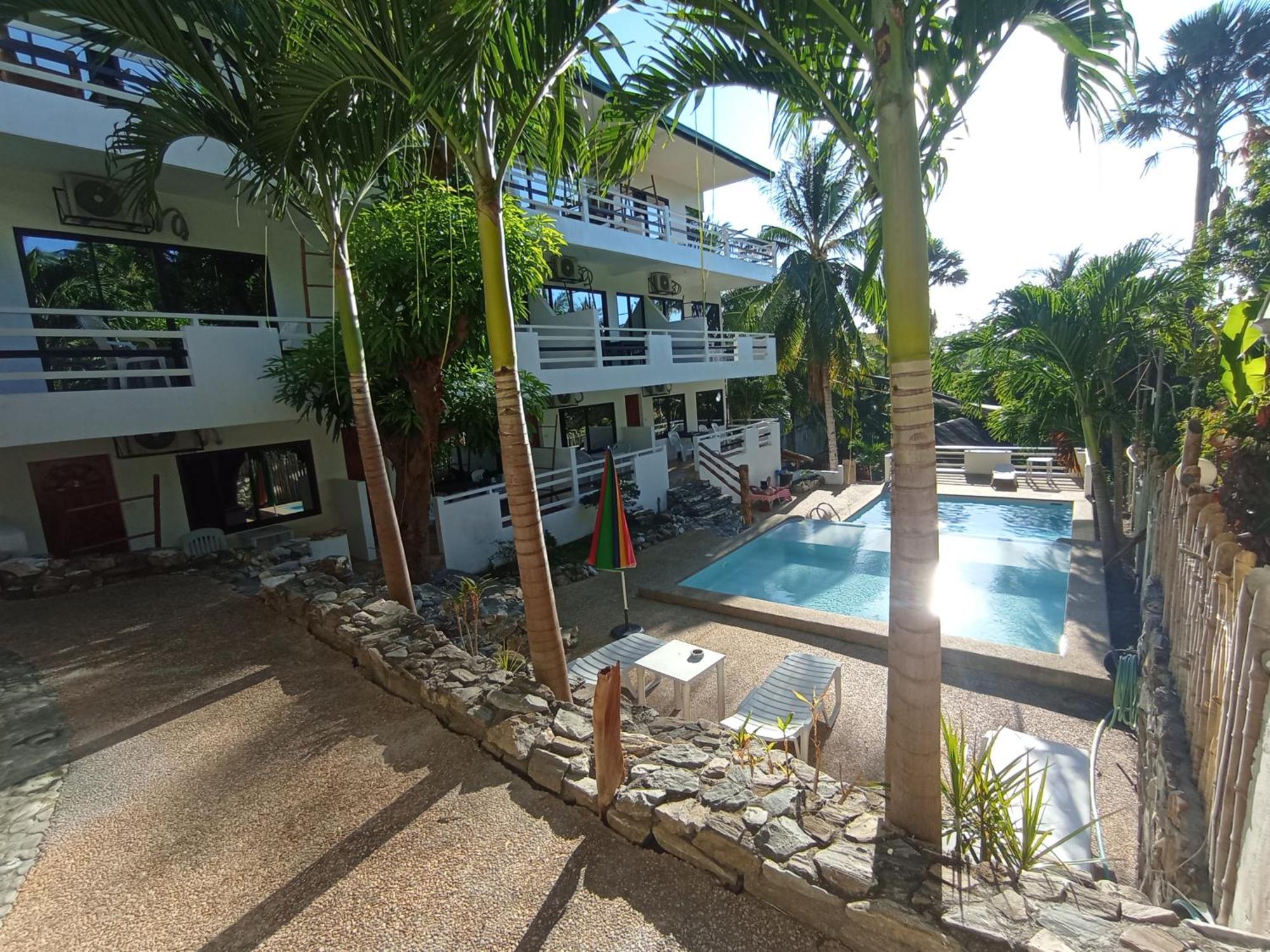 Jalyn'S Resort Sabang Puerto Galera Luaran gambar