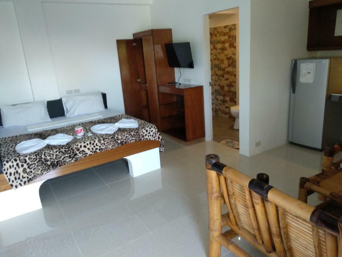 Jalyn'S Resort Sabang Puerto Galera Luaran gambar